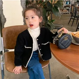 Mantel Gadis Wangi Kecil